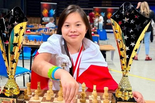 Kỳ thủ gốc Việt Lily Nguyễn Đoàn Bảo Anh Angelina giành chức vô địch châu Âu U12