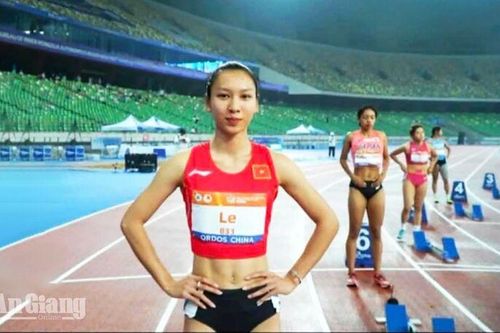 Lê Thị Cẩm Tú giành huy chương bạc Giải điền kinh U23 châu Á