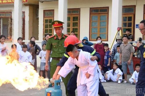 Lào Cai lần đầu mở lớp võ thuật, kỹ năng sinh tồn miễn phí cho thanh thiếu niên