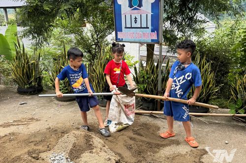 Những ngày hè rộn rã