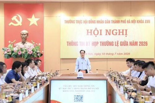 Hà Nội rút dự thảo nghị quyết về khai thác vỉa hè để tiếp tục hoàn thiện