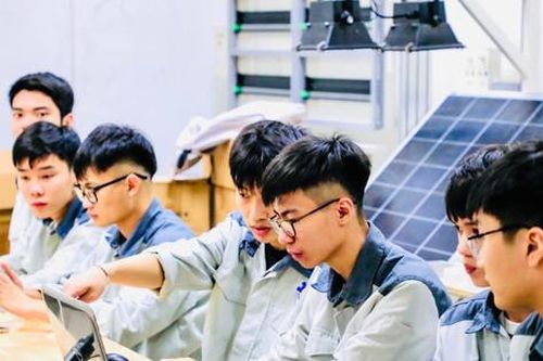 Chính sách thu hút và phát triển nguồn nhân lực công nghệ cao từ ngày 1-7