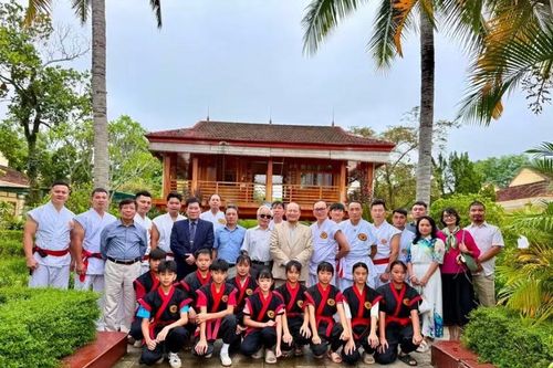 Ngọn lửa không bao giờ tắt trên đất Mường Lò
