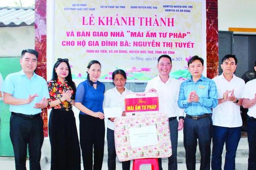 Cuộc đời mới dưới 'Mái ấm Tư pháp'