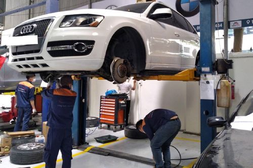 Xe chạy 50.000 km cần bảo dưỡng những gì?