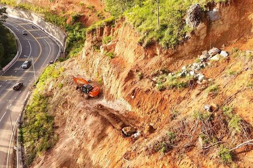 Hiểm nguy rình rập mùa mưa bão ở Lâm Đồng