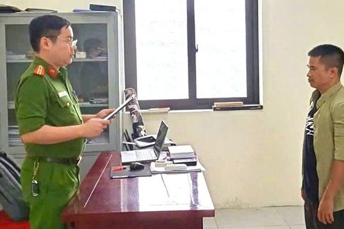 Mâu thuẫn trong sinh hoạt, nam thanh niên dùng dao bầu đâm người cùng thôn