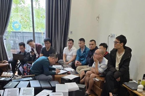Triệt phá nhóm đối tượng vận hành website mua bán dữ liệu cá nhân, tài khoản mạng xã hội 'rác'