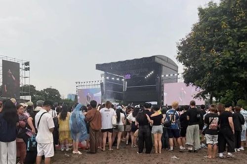 BTC show khiến khán giả lội bùn nhiều giờ ở Hà Nội lên tiếng xin lỗi