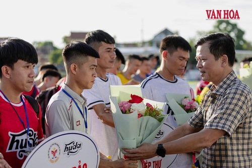 Quảng Trị khai cuộc ngày hội bóng đá phong trào