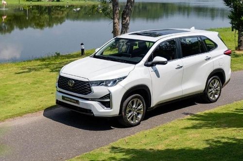 Top 10 xe ô tô động cơ đốt trong bán chạy nhất tháng 6/2026: Toyota Innova Cross bức tốc mạnh mẽ