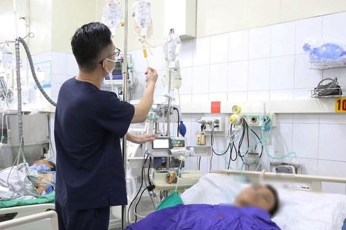 Cứu sống bệnh nhân nhảy cầu Bãi Cháy đa chấn thương nguy kịch