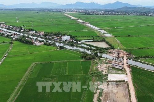 Huế xử lý nghiêm các nhà thầu thi công chậm tiến độ