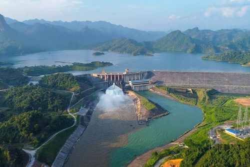 Đóng một cửa xả đáy hồ thủy điện Tuyên Quang từ 16h ngày 13/7