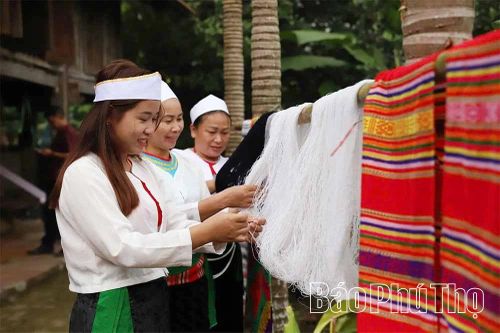 Tiếng thoi khắc khoải giữa đại ngàn