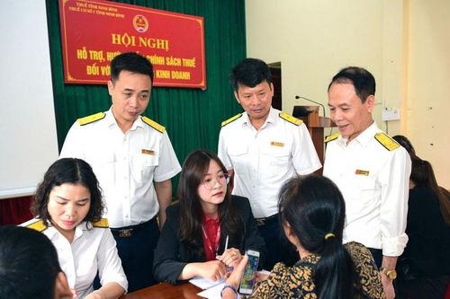 Thuế tỉnh Ninh Bình tăng tốc chuyển đổi số, làm sạch dữ liệu