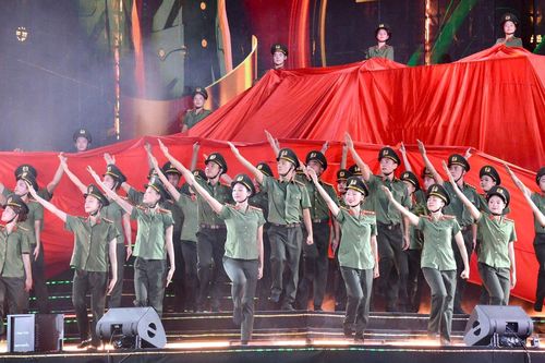 Dấu ấn 80 năm Lực lượng An ninh nhân dân qua Gala 'Tổ quốc bình yên'
