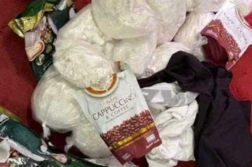 Vận chuyển 15kg từ Luông Pha Băng về Hà Nội, một người nước ngoài bị bắt