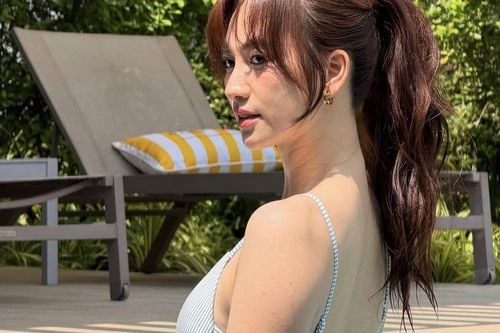 Khoảnh khắc khiến nhan sắc 'ngọc nữ trăm tỷ' được bàn tán