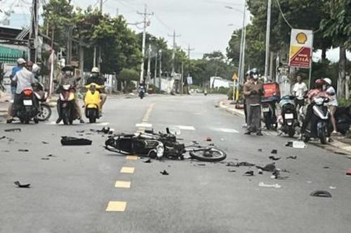 Tai nạn liên hoàn giữa xe khách, xe máy và xe đạp điện khiến một người tử vong