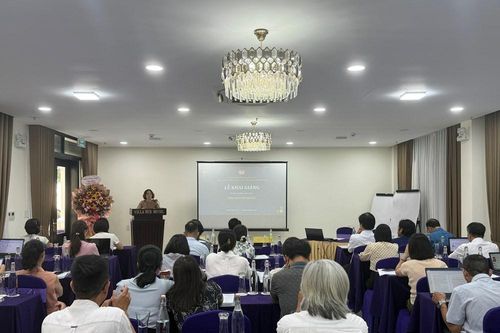 Nâng cao năng lực văn hóa đối ngoại cho đội ngũ cán bộ ngành VHTTDL