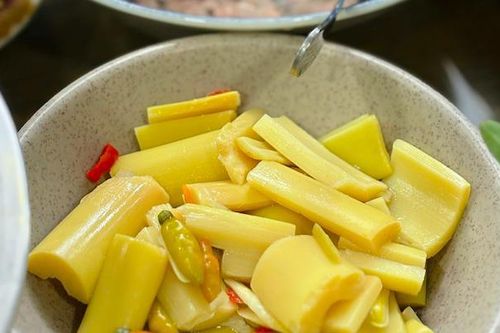Cách muối măng ớt ngon, giòn cay, không bị nổi váng tại nhà