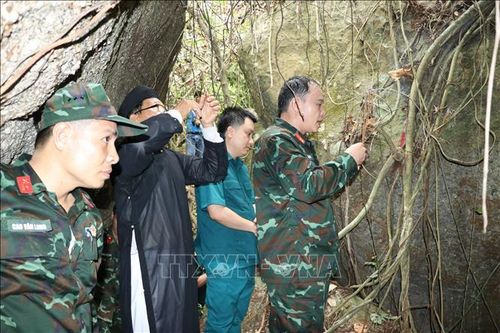 Truy điệu, an táng 5 hài cốt liệt sĩ được tìm thấy tại hang Đá Sập