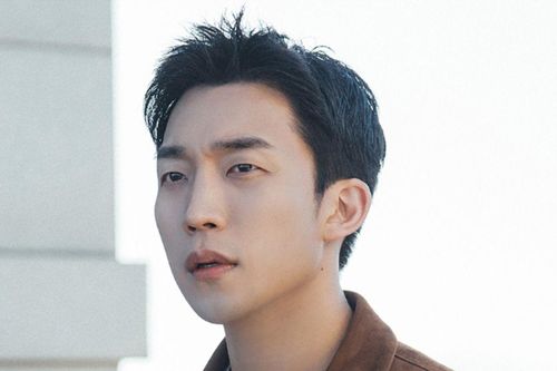 Lee Sang Yi chia sẻ về nhân vật trong phim A Bona Fide Killer