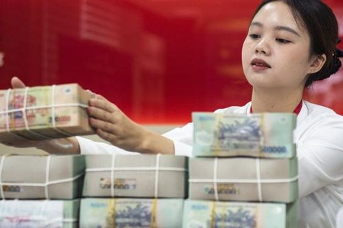 Lãi suất ngân hàng 14/7/2026: Big 4 đi ngang, Sacombank giữ mức nào?