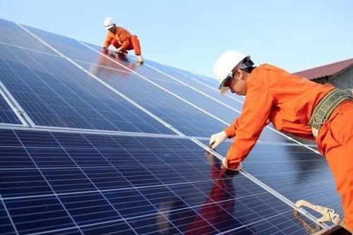 Nghị định số 243 tạo cú hích mới cho đầu tư điện mặt trời mái nhà