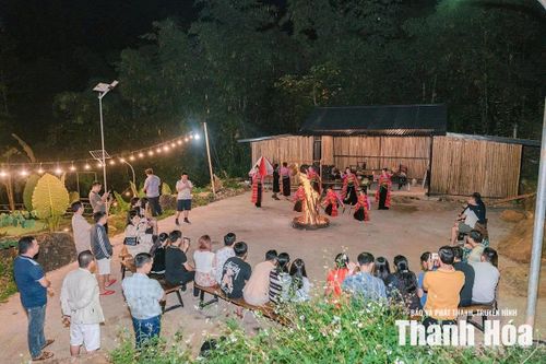 Sắc màu văn hóa dân tộc ở các khu du lịch sinh thái cộng đồng
