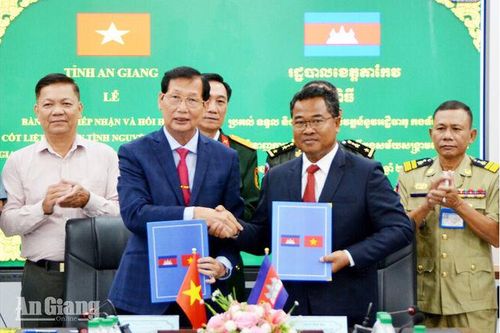 An Giang quy tập 14 hài cốt liệt sĩ tại tỉnh Takeo (Campuchia)