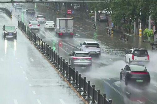 Trung Quốc sơ tán hơn 260.000 người do mưa bão cực đoan