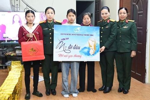 Hiệu quả mô hình 'Mẹ đỡ đầu' trong lực lượng vũ trang tỉnh Bắc Ninh