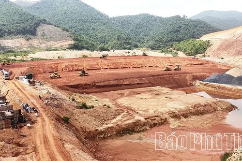 Đẩy nhanh tiến độ thi công Dự án Hồ chứa nước Thục Luyện