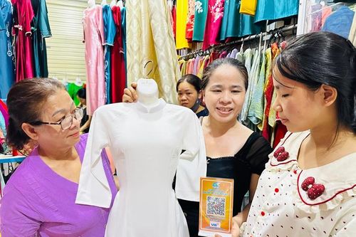 Tiểu thương nông thôn thời số hóa