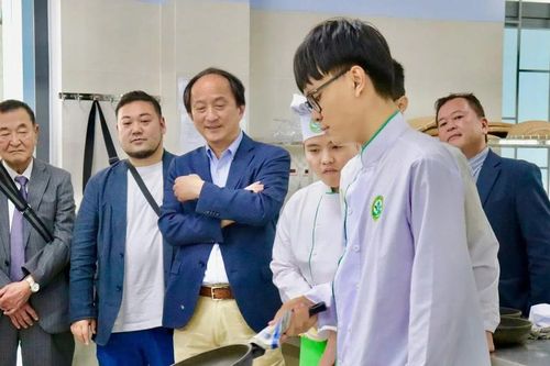 Hợp tác quốc tế mở rộng đầu ra cho sinh viên trường nghề