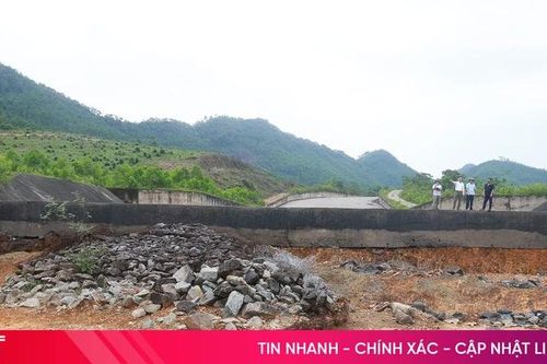Hồ, đập xuống cấp và nỗi lo trước mùa mưa bão
