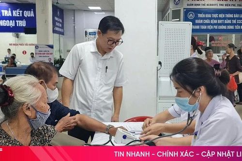 Hà Tĩnh tăng tốc khám sức khỏe toàn dân, chủ động phòng chống dịch bệnh