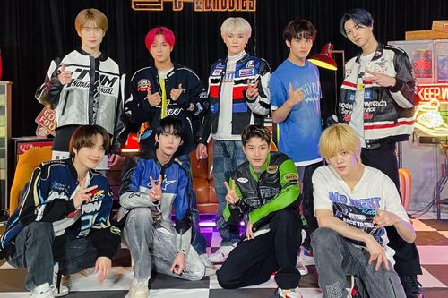 NCT 127 đồng loạt gia hạn hợp đồng với SM Entertainment