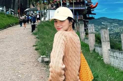 Hoa hậu Hương Giang 'oanh tạc' Colombia
