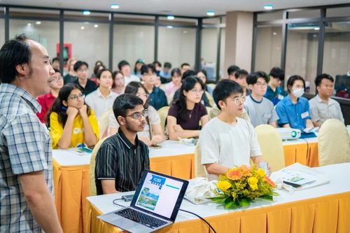 Khai mạc Trường học Việt Nam về Neutrino lần thứ 10 tại Gia Lai