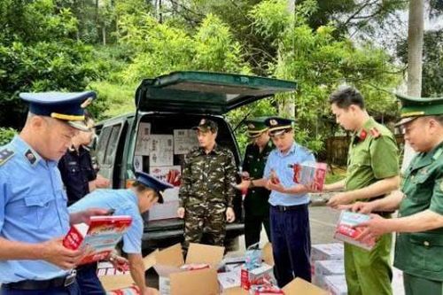 Lạng Sơn xử phạt hơn 4,8 tỷ đồng vi phạm thương mại, siết chống buôn lậu và hàng giả