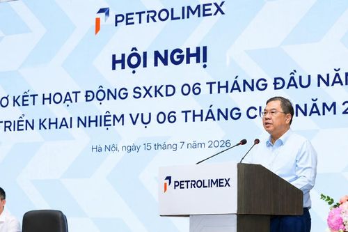 Petrolimex nộp ngân sách gấp 5 lần lợi nhuận giữa biến động giá dầu