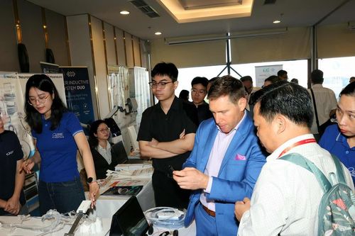 Cập nhật xu hướng điều trị đột quỵ bằng robot và trí tuệ nhân tạo