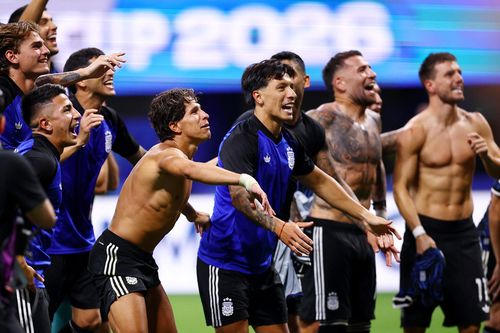 Argentina đối mặt án phạt trước chung kết World Cup