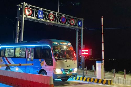 Chính thức vận hành thu phí ETC trên 5 tuyến cao tốc bắc-nam: Hiện đại, thông suốt và minh bạch