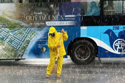 Hà Nội có mưa, cảnh báo ngập úng cục bộ