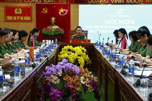 Phụ nữ Công an nhân dân tiếp tục khẳng định vai trò, vị thế trong tình hình mới