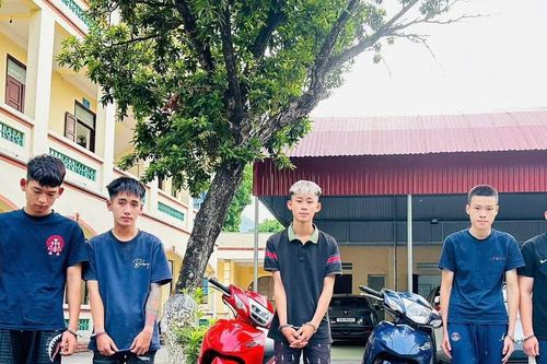 Phú Thọ bắt nhóm thanh thiếu niên mang kiếm, chống đối tổ công tác 191